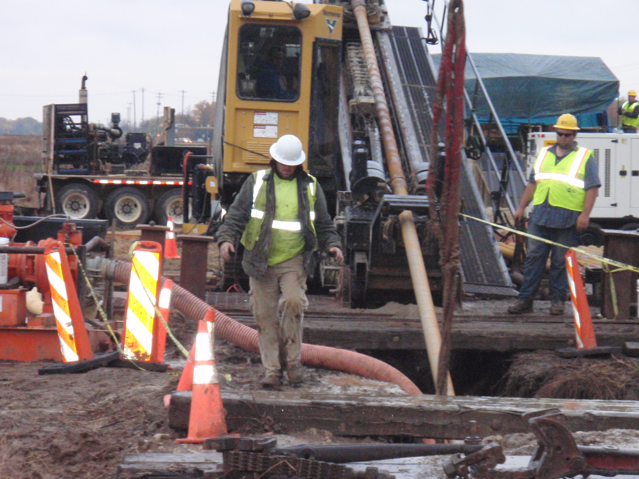 pipeline crossing airbridge